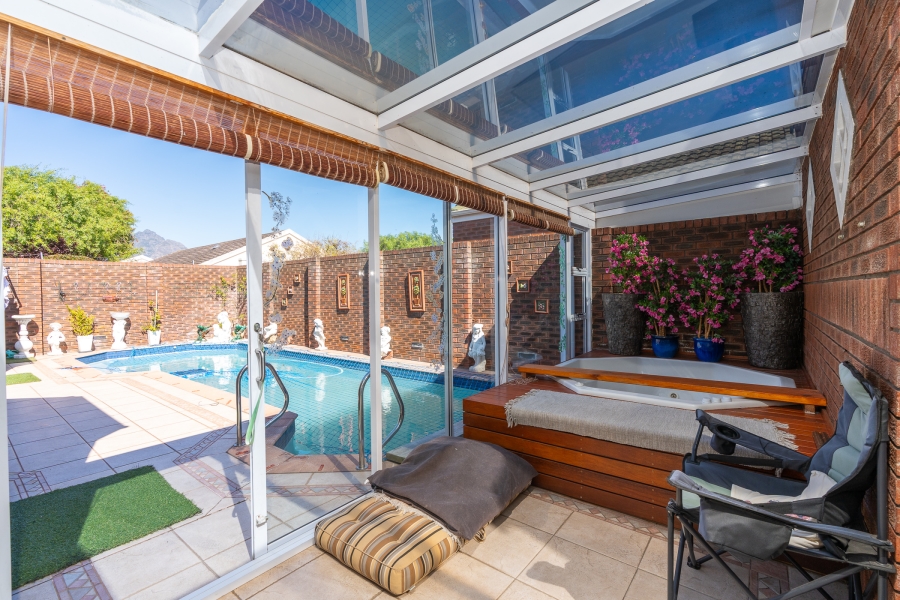 3 Bedroom Property for Sale in Pinelands Western Cape